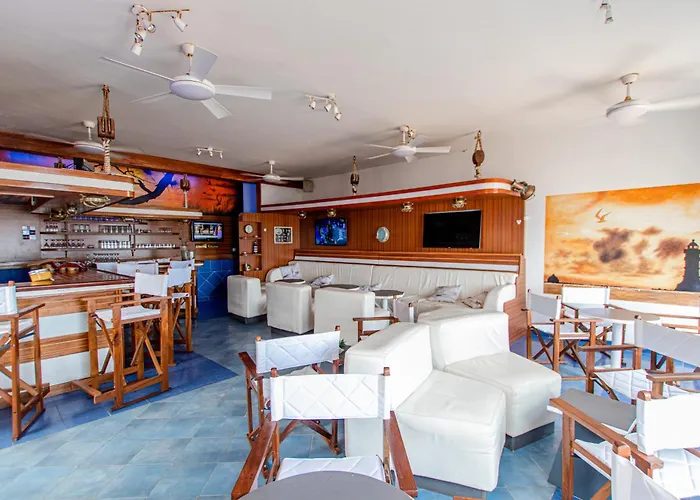 La Madrague-Surf Beach Sea